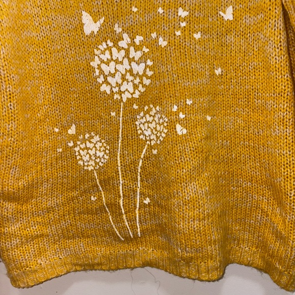 V-Neck Sweater with Floral Design - Picture 3 of 3